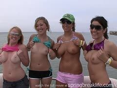 Scharfe Sex Girls feiern eine Sexorgie auf dem Boot